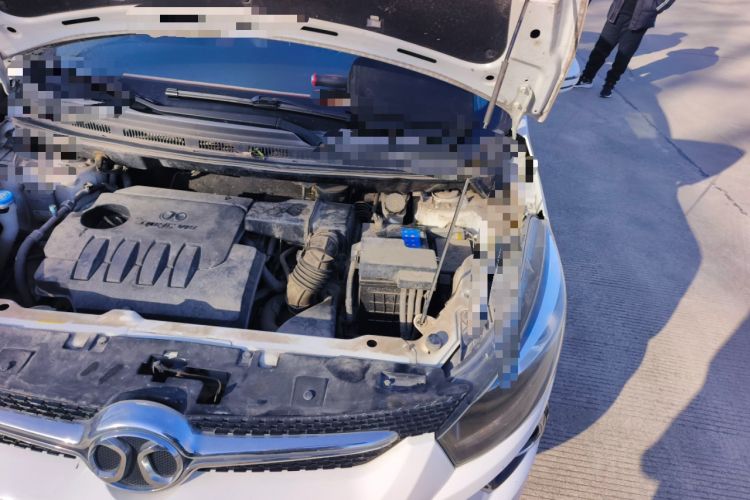 Used BAIC Senova X25 2015 1.5L Manual Elite Edition Engine Bay Left