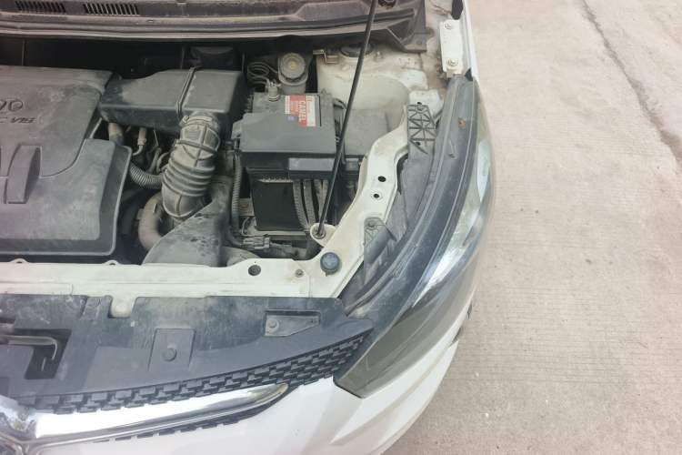 Used BAIC Senova X25 2015 1.5L Automatic Elite Model Engine Bay Left