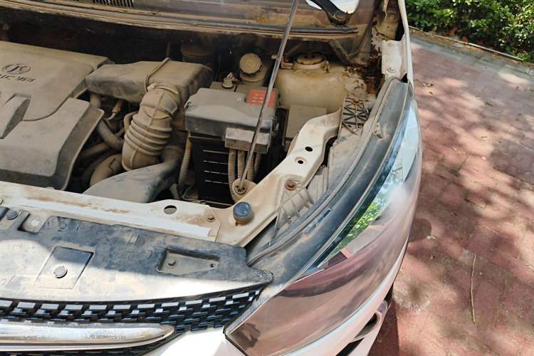 Used BAIC Senova X25 2015 1.5L Manual Elite Edition Engine Bay Left