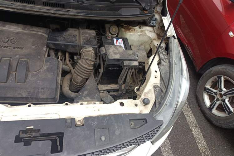 Used BAIC Senova X25 2015 1.5L Manual Elite Edition Engine Bay Left
