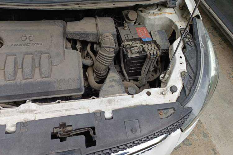 Used BAIC Senova X25 2015 1.5L Automatic Elite Model Engine Bay Left