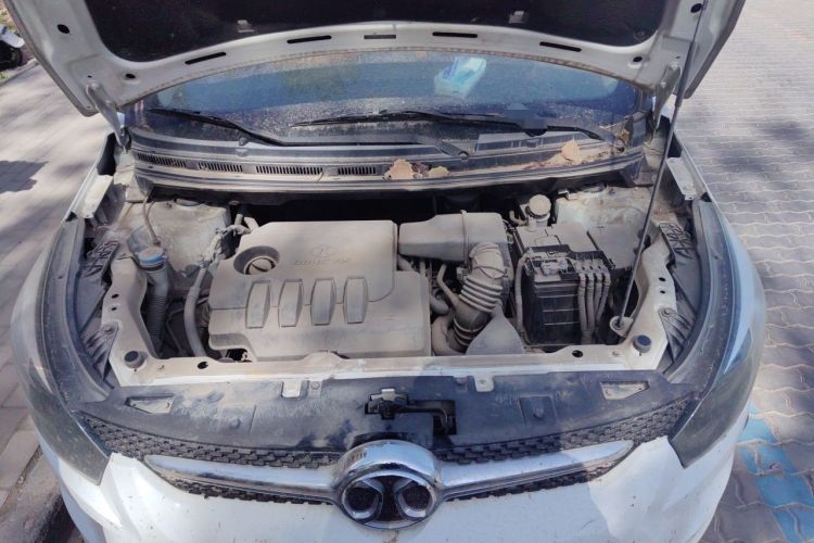 Used BAIC Senova X25 2015 1.5L Manual Elite Edition Engine Bay