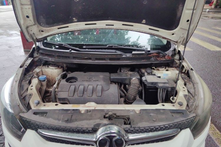 Used BAIC Senova X25 2015 1.5L Manual Elite Edition Engine Bay