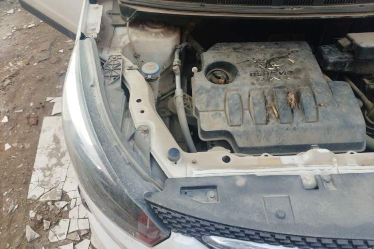 Used BAIC Senova X25 2015 1.5L Automatic Elite Model Engine Bay Right