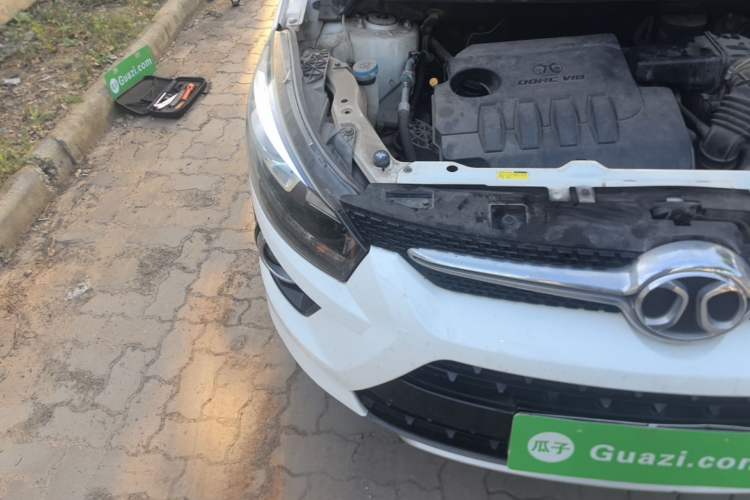 Used BAIC Senova X25 2015 1.5L Automatic Elite Model Engine Bay Right