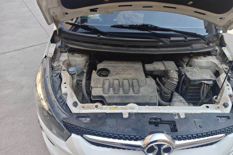 Used BAIC Senova X25 2015 1.5L Manual Elite Edition Engine Bay Right