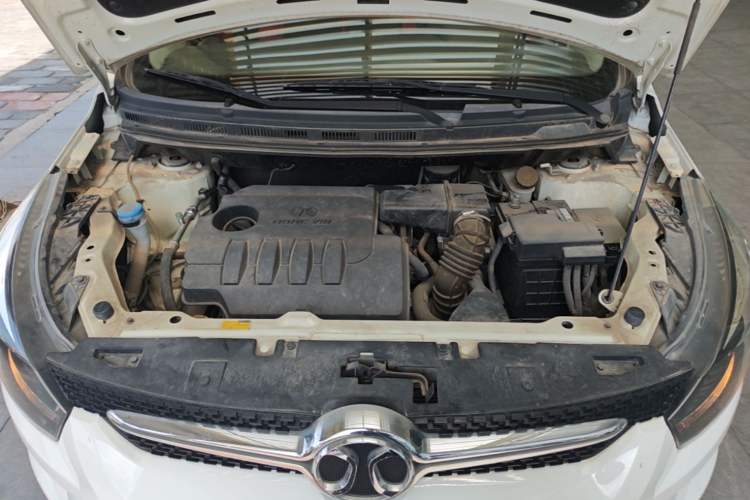 Used BAIC Senova X25 2015 1.5L Manual Elite Edition Engine Bay