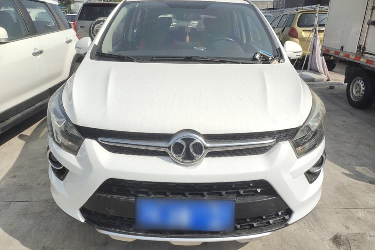 Used BAIC Senova X25 2015 1.5L Manual Elite Edition Exterior 1