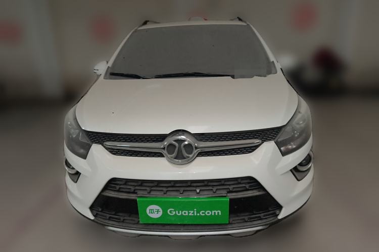 Used BAIC Senova X25 2015 1.5L Manual Elite Edition Exterior 1