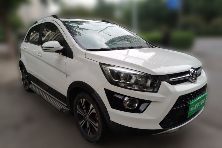 Used BAIC Senova X25 2015 1.5L Manual Elite Edition Exterior 1