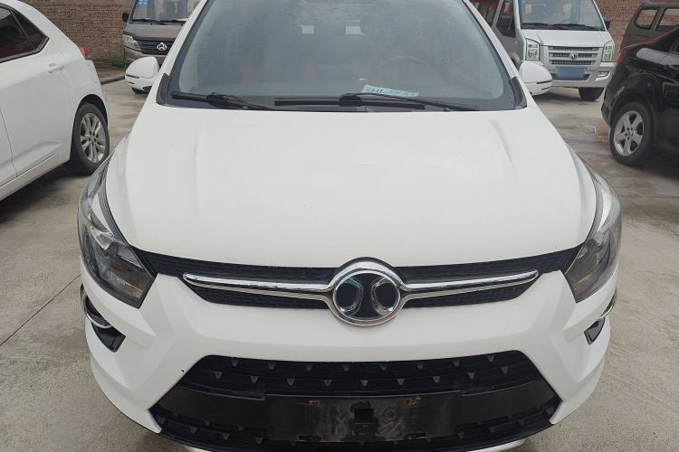Used BAIC Senova X25 2015 1.5L Manual Elite Edition Exterior 1