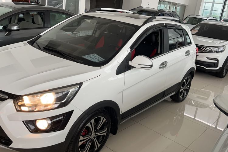 Used BAIC Senova X25 2015 1.5L Manual Elite Edition Exterior 2