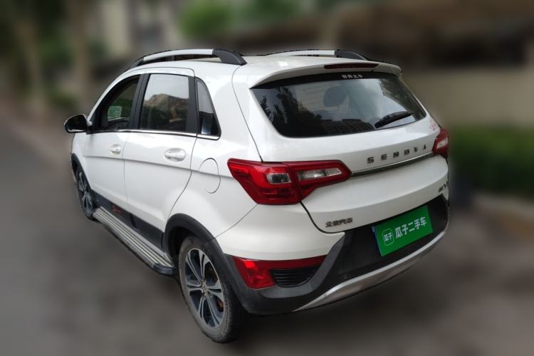 Used BAIC Senova X25 2015 1.5L Manual Elite Edition Exterior 2