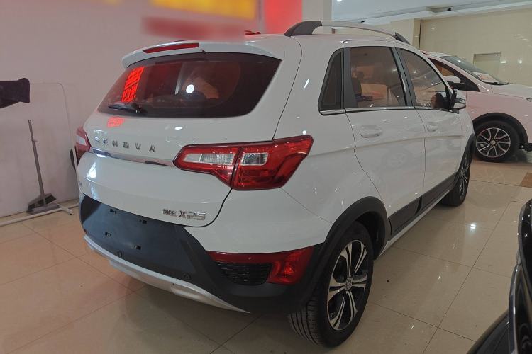 Used BAIC Senova X25 2015 1.5L Manual Elite Edition Exterior 3