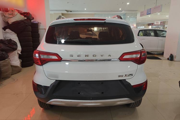 Used BAIC Senova X25 2015 1.5L Manual Elite Edition Exterior 4