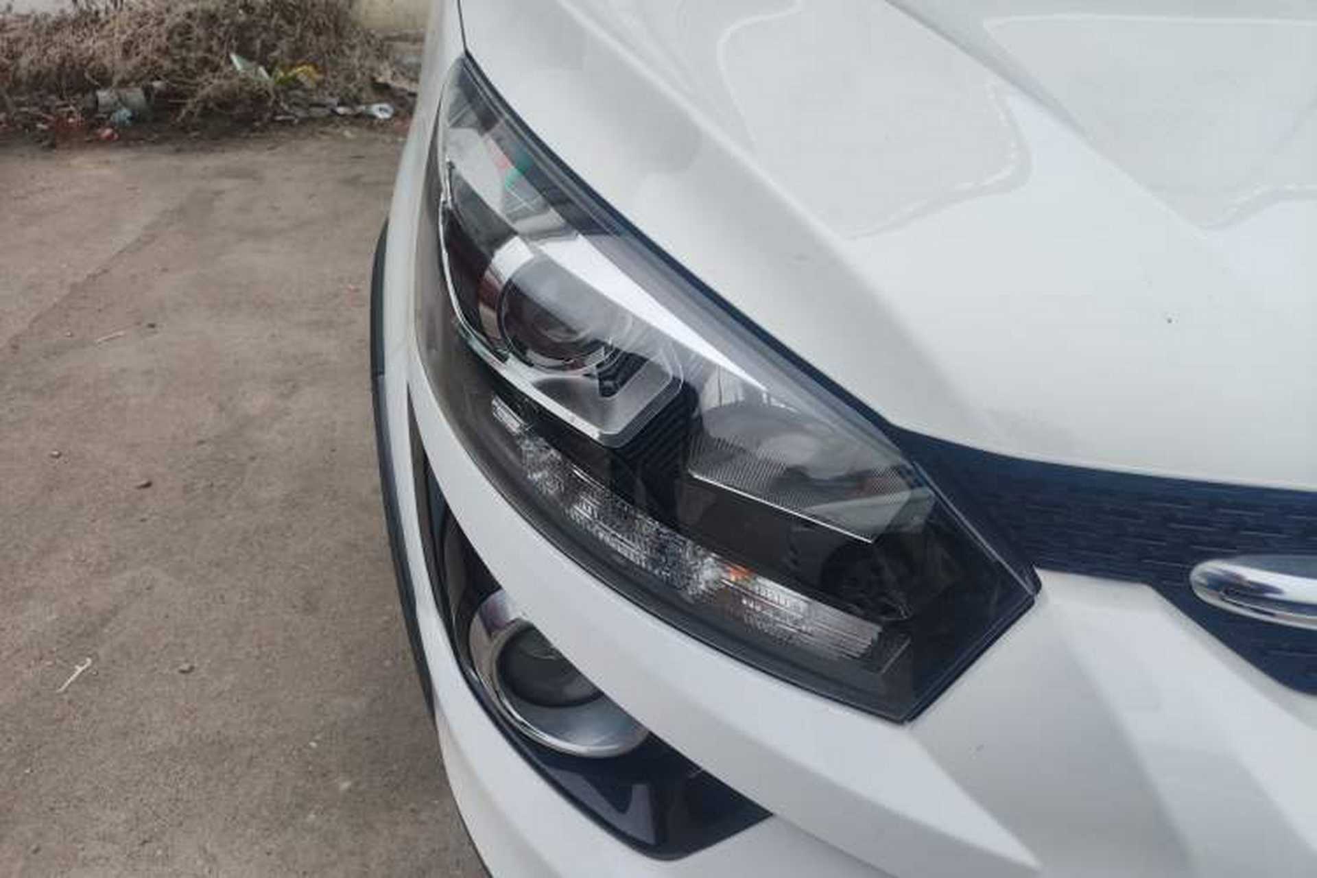 Used BAIC Senova X25 2015 1.5L manual Comfort trim level Exterior 6