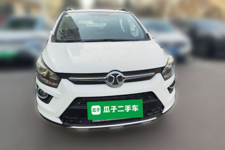Used BAIC Senova X25 2015 1.5L manual Comfort trim level Front