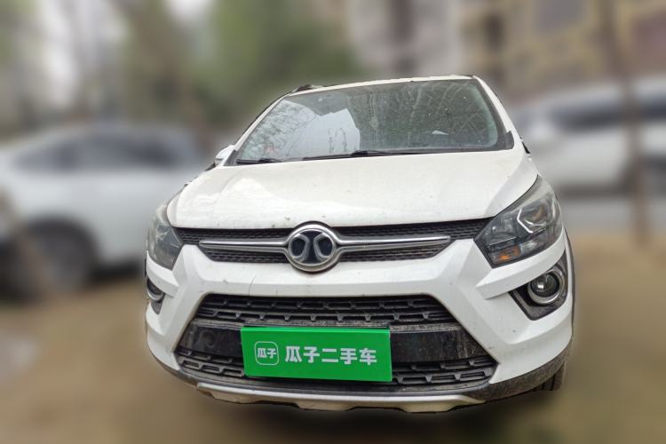 Used BAIC Senova X25 2015 1.5L manual Comfort trim level Front