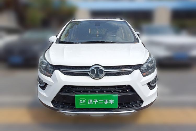 Used BAIC Senova X25 2015 1.5L automatic luxury version Front