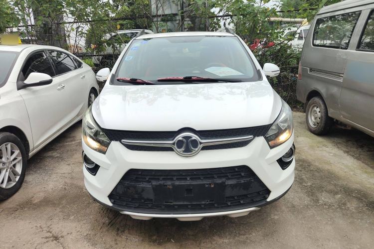Used BAIC Senova X25 2015 1.5L Manual Elite Edition Front