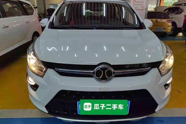Used BAIC Senova X25 2015 1.5L manual Comfort trim level Front