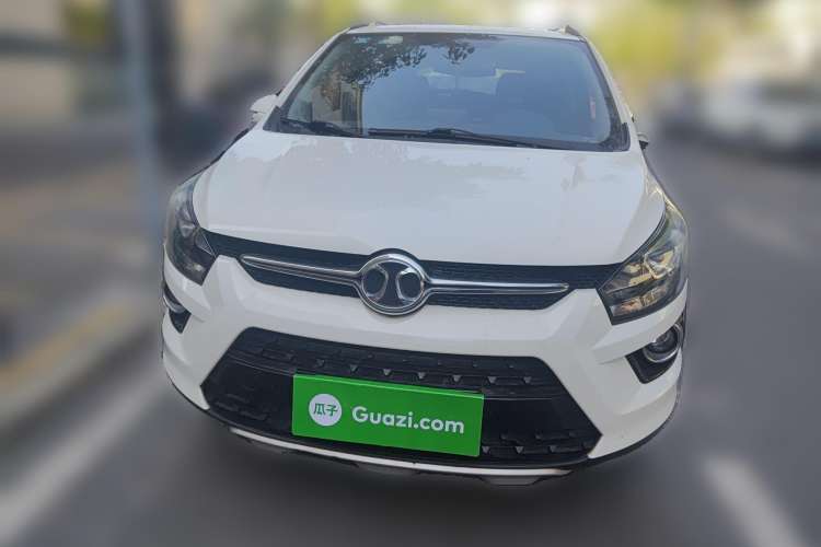 Used BAIC Senova X25 2015 1.5L Manual Elite Edition Front