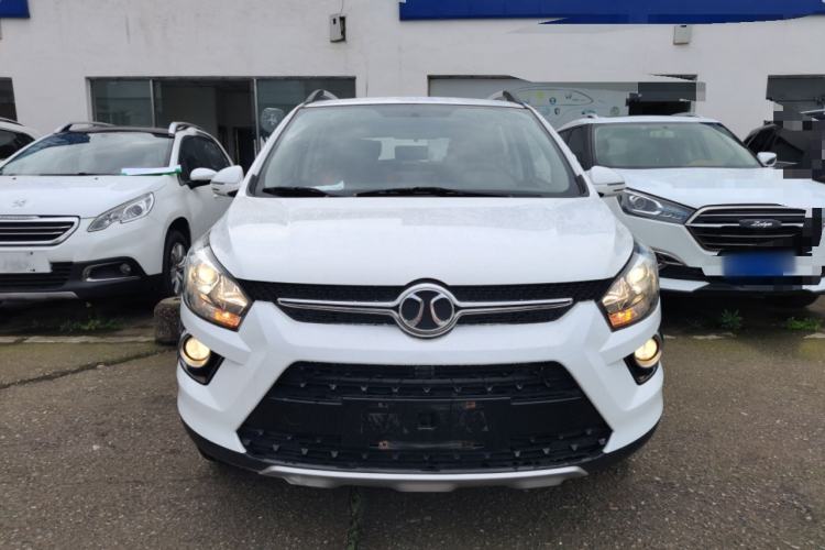 Used BAIC Senova X25 2015 1.5L Manual Elite Edition Front