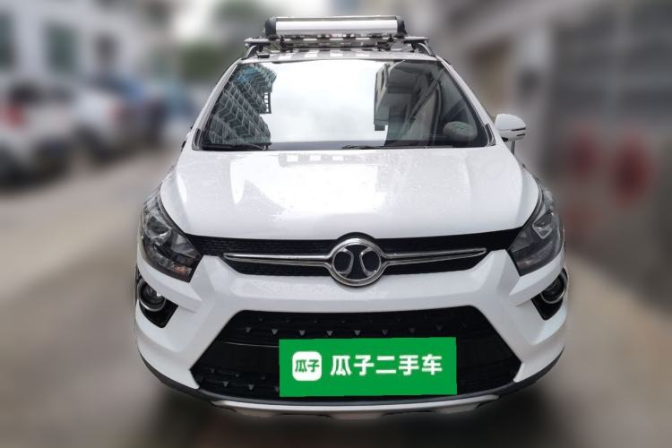 Used BAIC Senova X25 2015 1.5L manual Comfort trim level Front