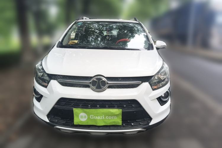 Used BAIC Senova X25 2015 1.5L Manual Elite Edition Front