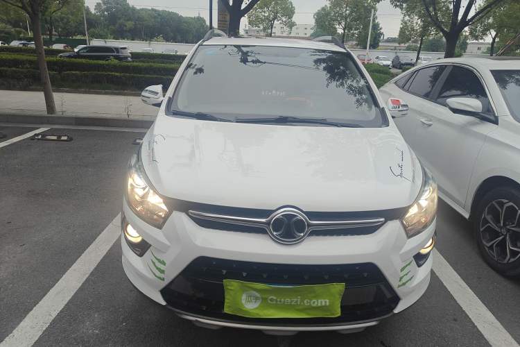 Used BAIC Senova X25 2015 1.5L Manual Elite Edition Front