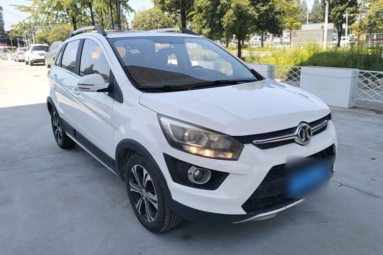 Used BAIC Senova X25 2015 1.5L Manual Elite Edition Front Right 45 Deg