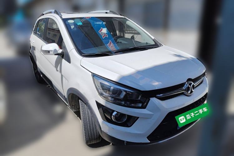 Used BAIC Senova X25 2015 1.5L Automatic Elite Model Front Right 45 Deg