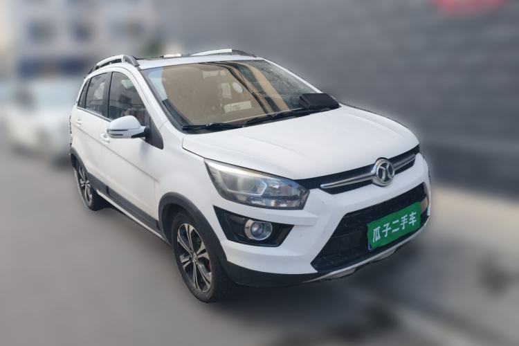 Used BAIC Senova X25 2015 1.5L Manual Elite Edition Front Right 45 Deg