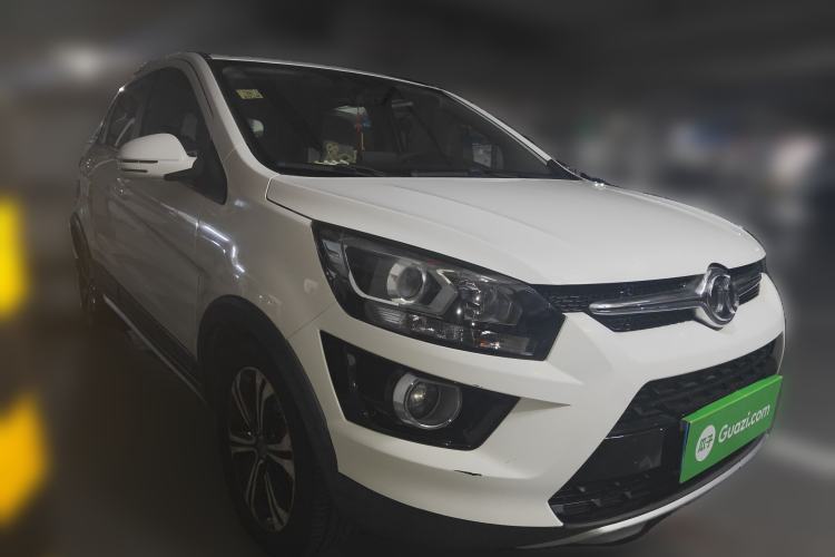 Used BAIC Senova X25 2015 1.5L Automatic Elite Model Front Right 45 Deg
