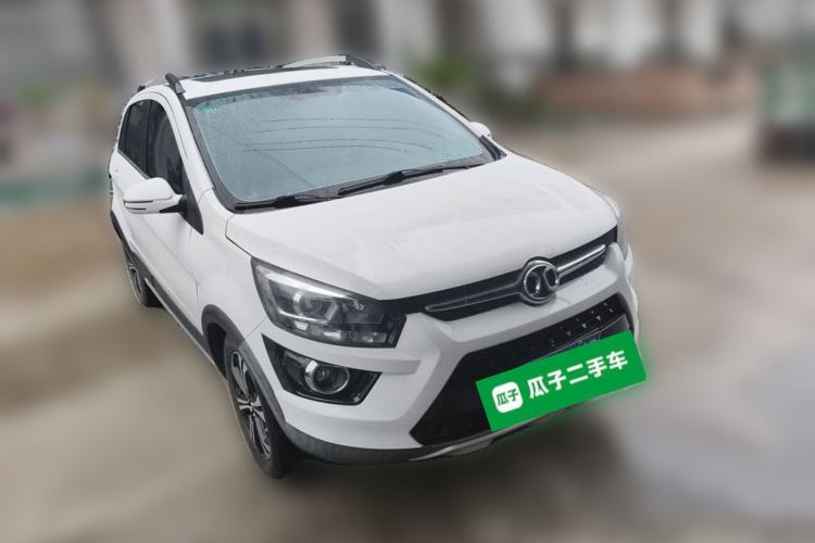 Used BAIC Senova X25 2015 1.5L Manual Elite Edition Front Right 45 Deg