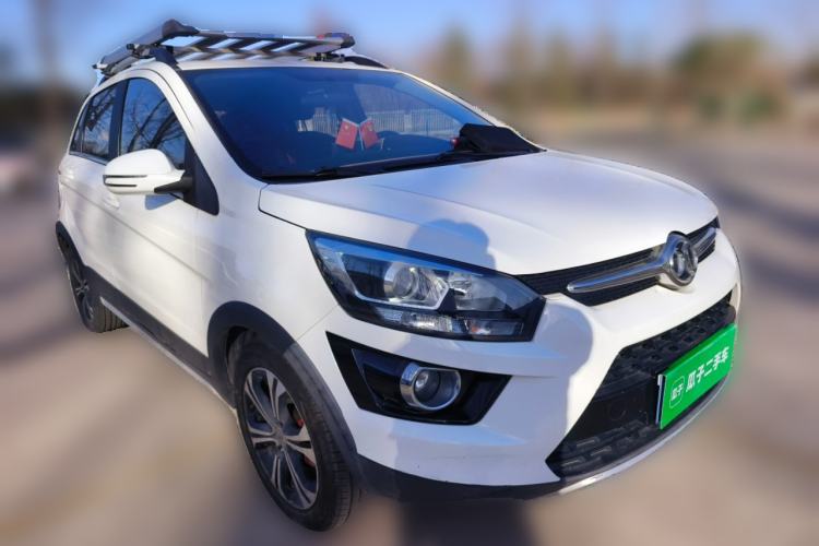 Used BAIC Senova X25 2015 1.5L Manual Elite Edition Front Right 45 Deg