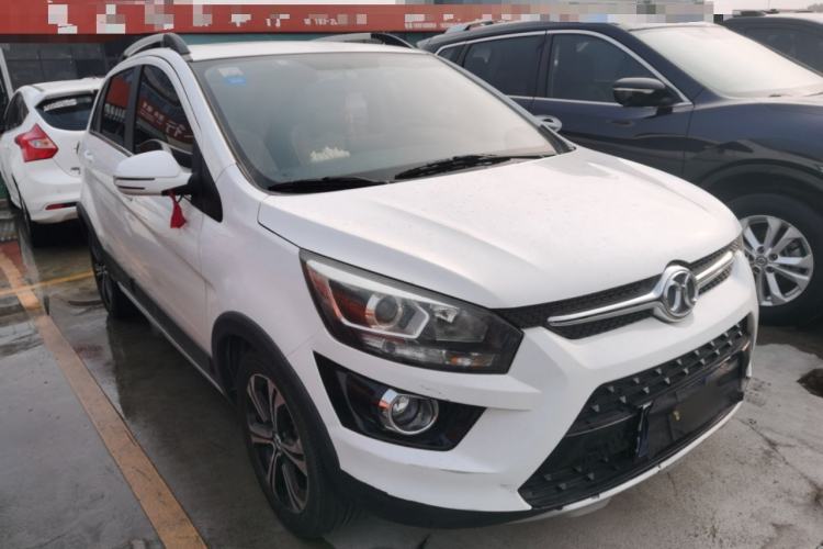 Used BAIC Senova X25 2015 1.5L Automatic Elite Model Front Right 45 Deg