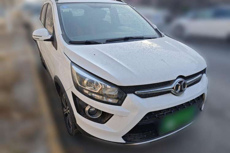 Used BAIC Senova X25 2015 1.5L Automatic Elite Model Front Right 45 Deg