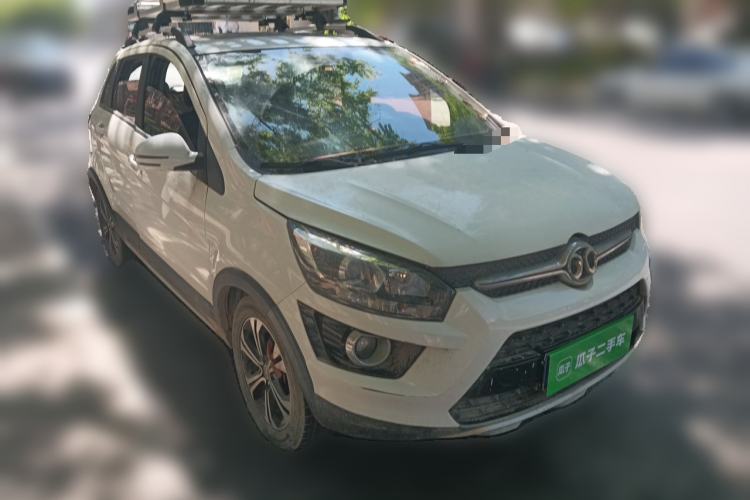 Used BAIC Senova X25 2015 1.5L Manual Elite Edition Front Right 45 Deg