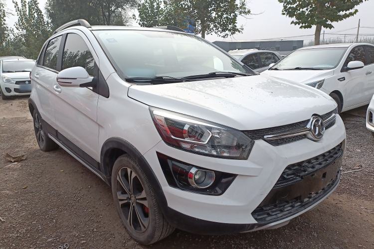 Used BAIC Senova X25 2015 1.5L Manual Elite Edition Front Right 45 Deg