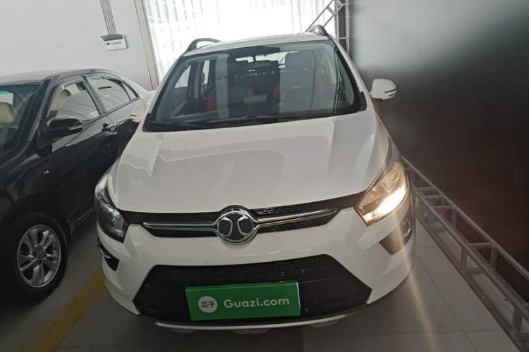 Used BAIC Senova X25 2015 1.5L Manual Elite Edition Front