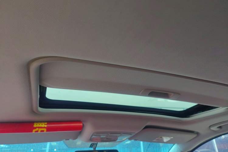 Used BAIC Senova X25 2015 1.5L Manual Elite Edition Headliner