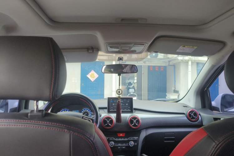 Used BAIC Senova X25 2015 1.5L Automatic Elite Model Headliner