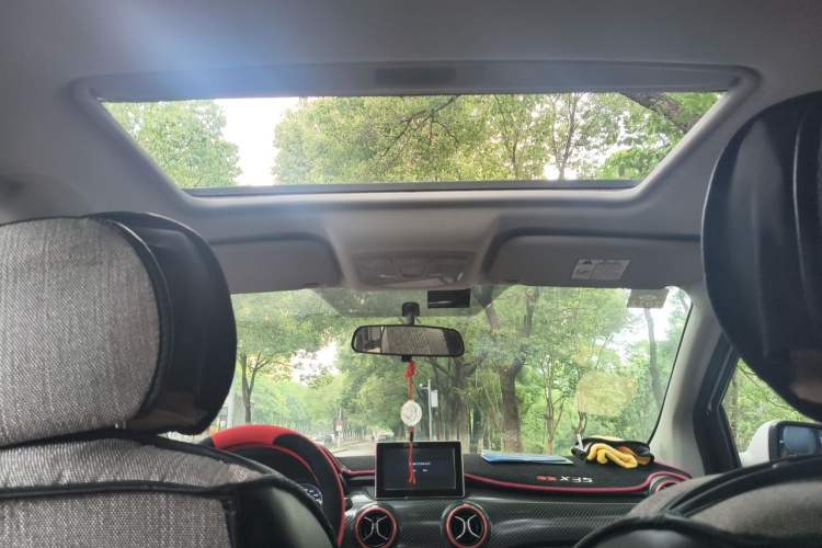 Used BAIC Senova X25 2015 1.5L Manual Elite Edition Headliner