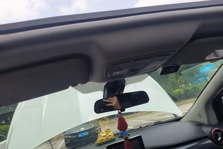 Used BAIC Senova X25 2015 1.5L Automatic Elite Model Headliner