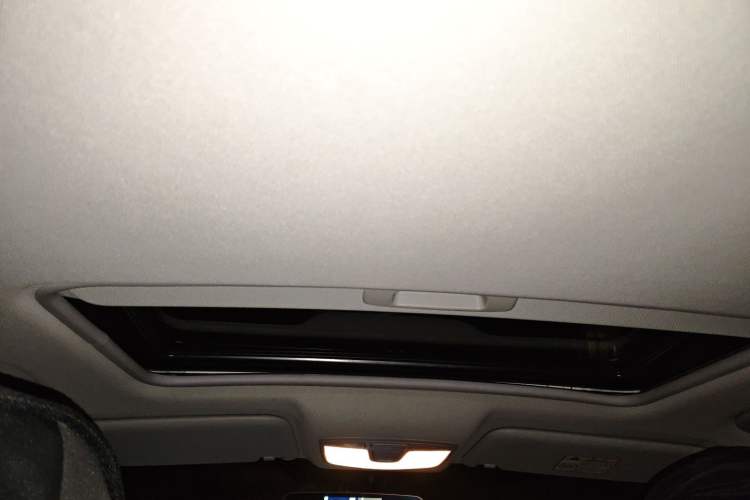 Used BAIC Senova X25 2015 1.5L Automatic Elite Model Headliner