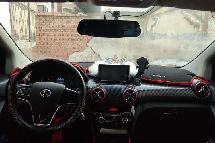 Used BAIC Senova X25 2015 1.5L Manual Elite Edition Headliner
