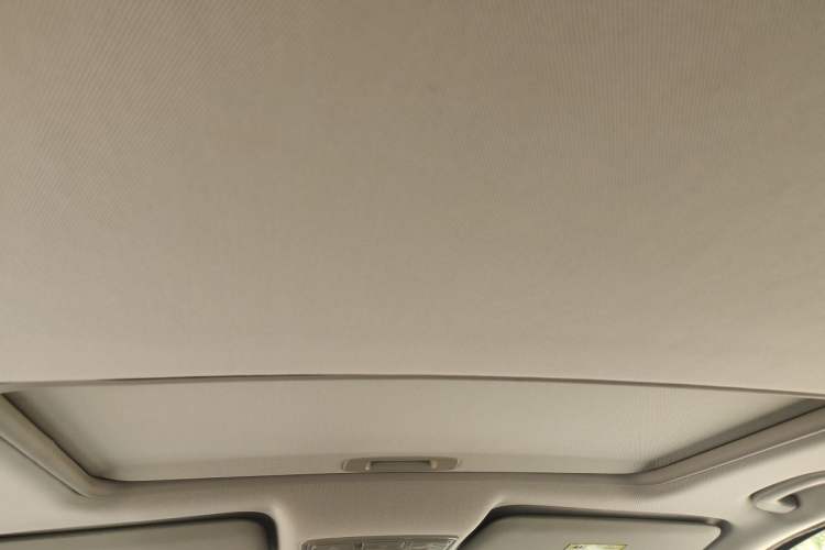 Used BAIC Senova X25 2015 1.5L Manual Elite Edition Headliner