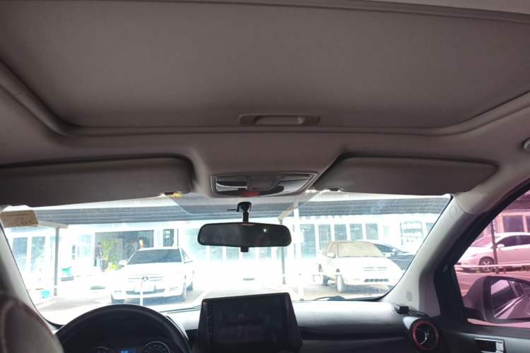 Used BAIC Senova X25 2015 1.5L Automatic Elite Model Headliner