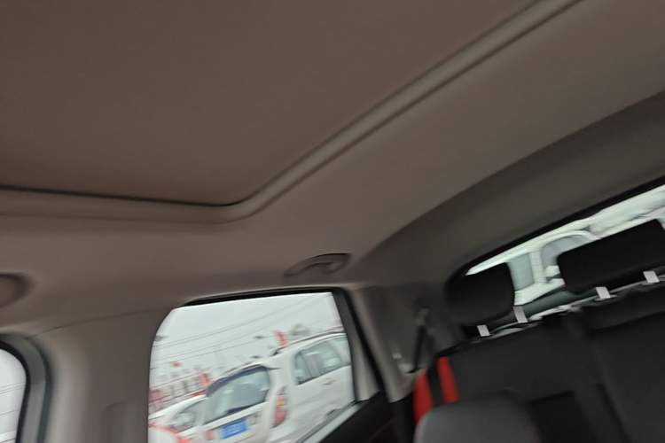 Used BAIC Senova X25 2015 1.5L Automatic Elite Model Headliner